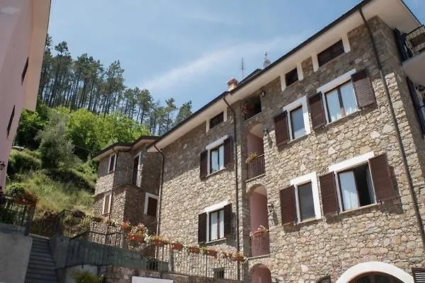 Antiche Terre & Relax מלון פיניונה