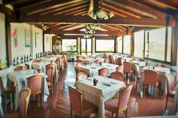 Antiche Terre & Relax מלון 3*