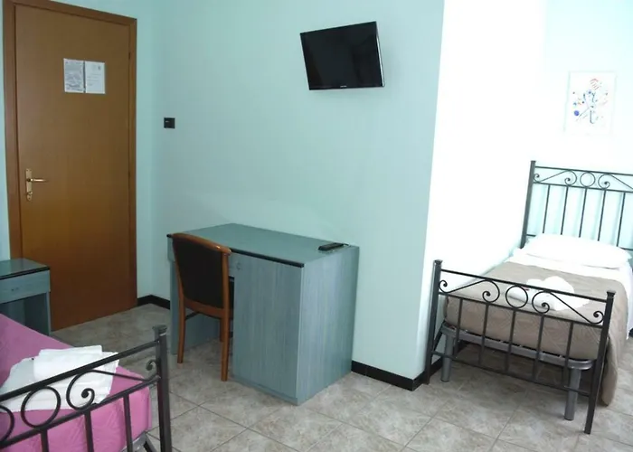 מלון Antiche Terre & Relax 3*